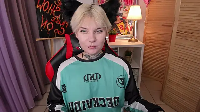 mekurisu online show from 03-18-25, 04:29