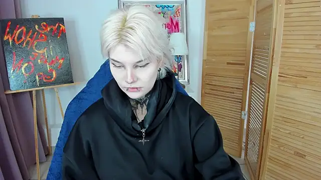 Snapshot of mekurisu chatting on 02-05-26, 01:23 mekurisu online show from 02-05-26, 01:23