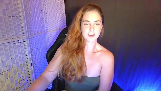 Snapshot of KayleyxEmily chatting on 10-11-25, 07:59 KayleyxEmily online show from 10-11-25, 07:59