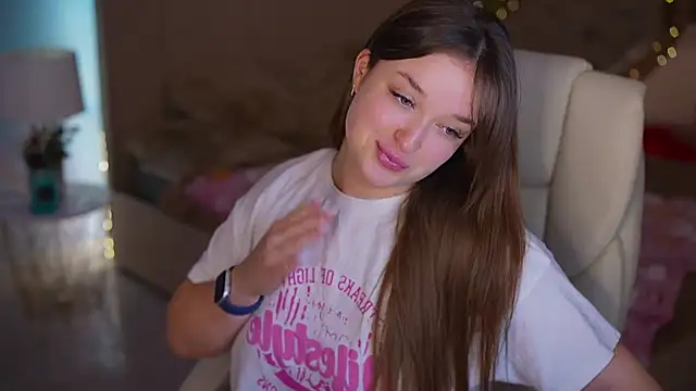 Snapshot of DonnaLustt chatting on 02-23-26, 08:20 DonnaLustt online show from 02-23-26, 08:20