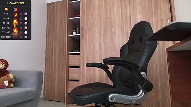 zenn rush1 online show from 12-27-24, 05:05