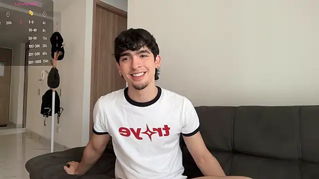 zenn rush1 online show from 09-15-25, 01:44