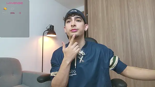 zenn rush1 online show from 02-17-25, 01:33