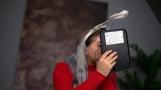 AudreySosa online show from 12-18-25, 10:35