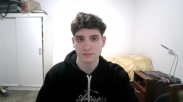 Snapshot of Spicylemon01 chatting on 05-15-26, 04:21 Spicylemon01 online show from 05-15-26, 04:21