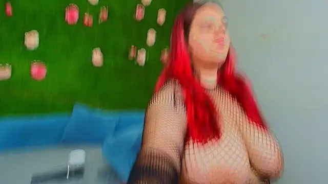 Huge Titties  online show from 07-19-26, 06:59