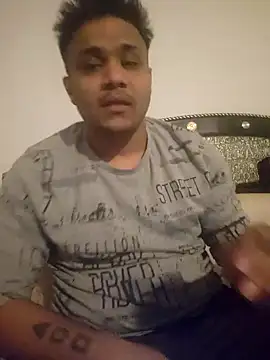 Rhythm Rhyme online show from 12-15-24, 06:04