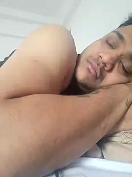 Rhythm Rhyme online show from 12-16-24, 04:23