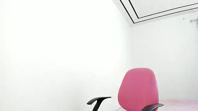 Snapshot of Anniie_grey chatting on 03-22-25, 04:58 Anniie grey online show from 03-22-25, 04:58
