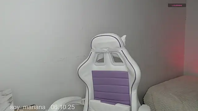 soy mariana  online show from 10-07-25, 04:57