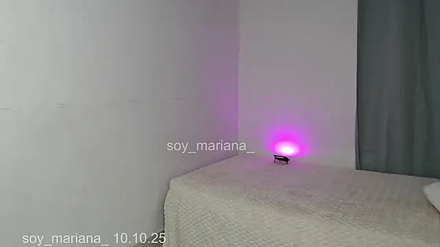 soy mariana  online show from 10-10-25, 07:09