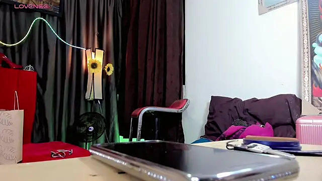 Gabyqueen70 online show from 02-19-26, 03:03