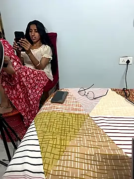 HotRiyacpl online show from 06-05-26, 06:35