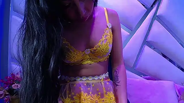 nathalia pink online show from 02-07-26, 03:14