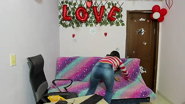 Snapshot of Luna_Star_Sl chatting on 03-05-25, 12:33 Luna Star Sl online show from 03-05-25, 12:33