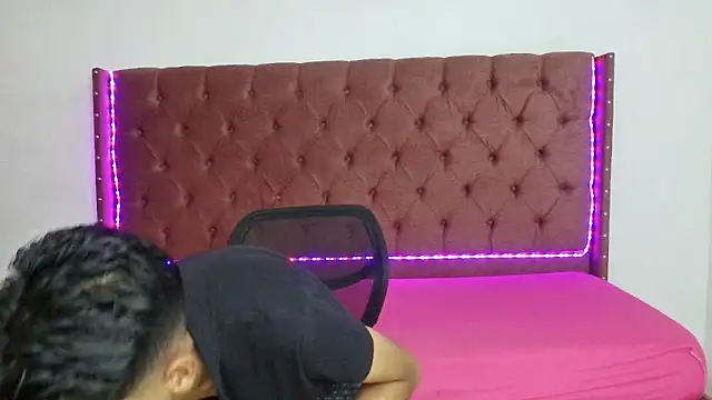 boys yourparty online show from 03-20-25, 01:48