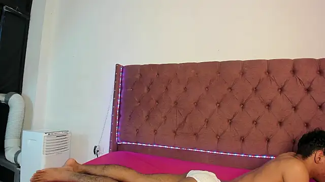 boys yourparty online show from 03-04-26, 01:02