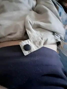 Snapshot of benalexa1992 chatting on 03-04-26, 01:30 benalexa1992 online show from 03-04-26, 01:30