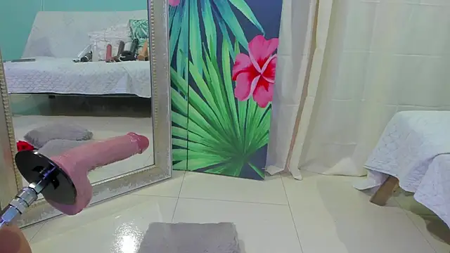 Snapshot of Mieldeluna chatting on 05-31-26, 05:35 Mieldeluna online show from 05-31-26, 05:35