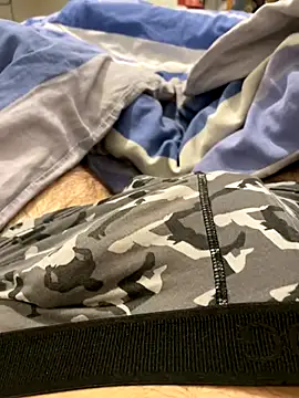 Lcrete online show from 11-25-25, 05:24