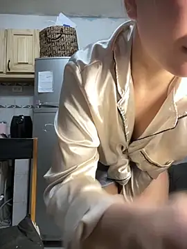 PEACHY439 online show from 09-25-25, 04:29