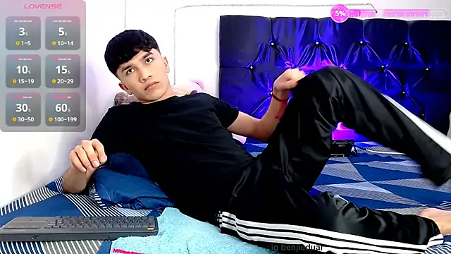 benji hoter online show from 11-12-25, 10:02