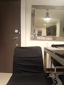 Snapshot of milena_23x chatting on 01-29-25, 10:53 milena 23x online show from 01-29-25, 10:53