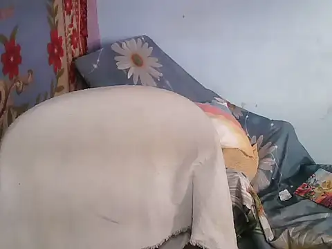 Katerine43 online show from 12-19-25, 12:18