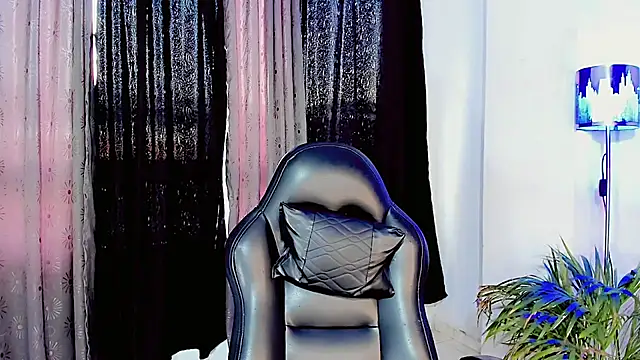 dollswit01 online show from 03-26-26, 10:18