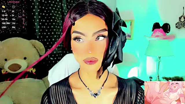 Snapshot of dollswit01 chatting on 03-20-25, 06:30 dollswit01 online show from 03-20-25, 06:30