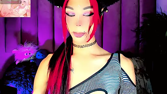 Snapshot of dollswit01 chatting on 10-10-25, 11:16 dollswit01 online show from 10-10-25, 11:16