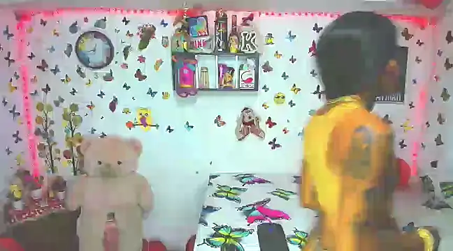 Snapshot of marianaoficial249701 chatting on 02-25-25, 02:26 marianaoficial249701 online show from 02-25-25, 02:26