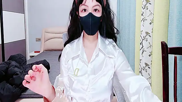 xixitutu1 online show from 03-17-26, 12:19