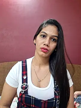 Garima G online show from 12-22-25, 04:56