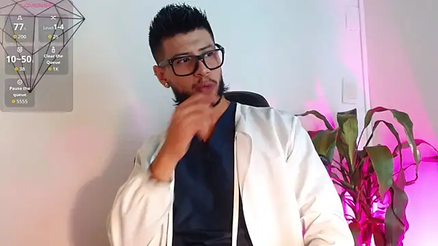 Colby brown03 online show from 12-18-25, 07:07