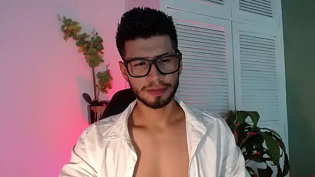 Colby brown03 online show from 09-16-25, 07:37