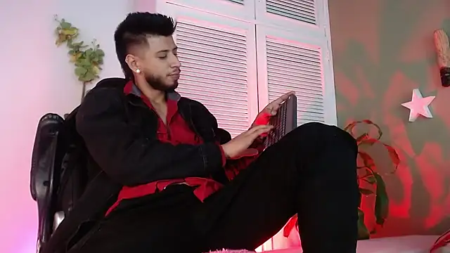 Colby brown03 online show from 11-29-25, 07:25