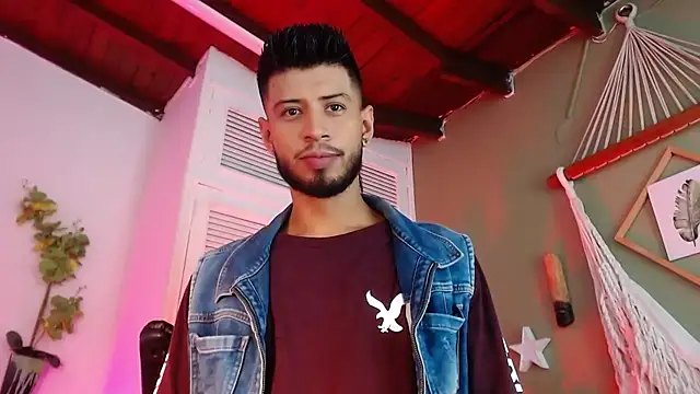 Colby brown03 online show from 11-28-25, 07:25