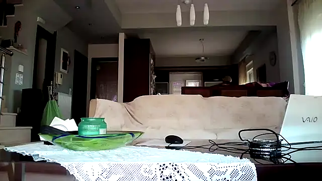 Kalia Cross online show from 11-12-25, 06:50