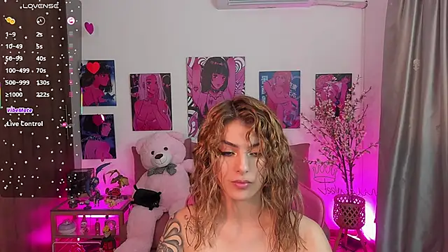 Snapshot of annieesweett chatting on 06-11-26, 02:53 annieesweett online show from 06-11-26, 02:53