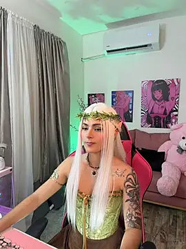 Snapshot of annieesweett chatting on 06-30-26, 09:48 annieesweett online show from 06-30-26, 09:48