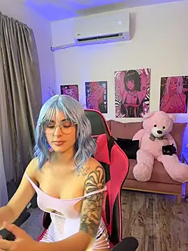 Snapshot of annieesweett chatting on 07-02-26, 03:23 annieesweett online show from 07-02-26, 03:23