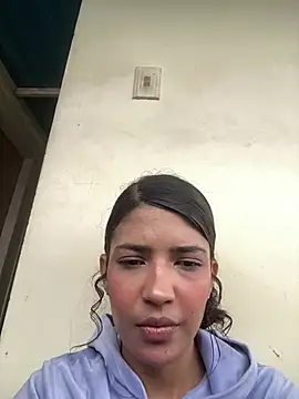 Snapshot of Rouuus12 chatting on 07-19-26, 02:47 Rouuus12 online show from 07-19-26, 02:47