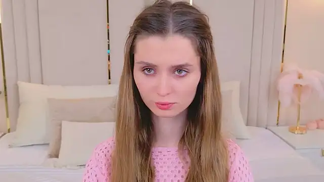 Snapshot of MarybethSnow chatting on 02-21-26, 05:04 MarybethSnow online show from 02-21-26, 05:04