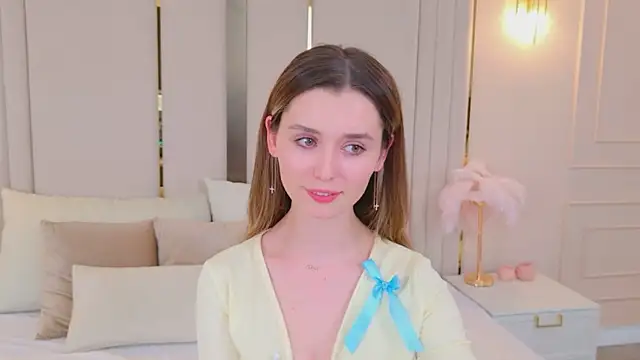 Snapshot of MarybethSnow chatting on 02-25-26, 05:24 MarybethSnow online show from 02-25-26, 05:24