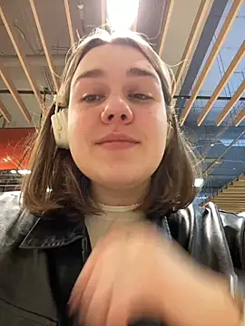 SuzieMurray online show from 02-25-25, 08:14