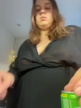 SuzieMurray online show from 12-17-25, 07:46