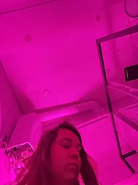 Snapshot of SuzieMurray chatting on 06-07-26, 08:19 SuzieMurray online show from 06-07-26, 08:19