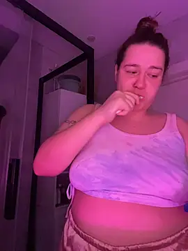 SuzieMurray online show from 11-28-25, 07:19