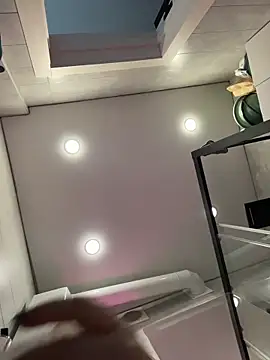 Snapshot of SuzieMurray chatting on 03-04-26, 08:11 SuzieMurray online show from 03-04-26, 08:11